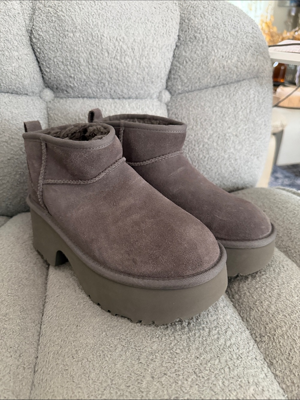UGG Ultra Mini New Heights Platform Boots Women’s Size 7
